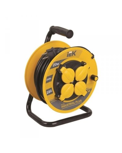 УК30 4 места 30м (WKP15-16-04-30-44). Удлинитель на катушке Industrial plus. IEK в Черкесске