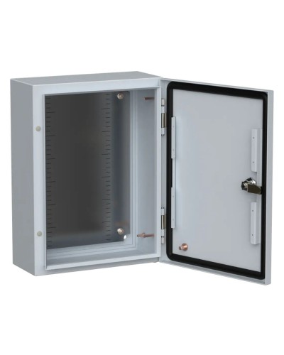 ЩМП-40.30.15 TITAN 5 УХЛ1 IP66 400x300x150 (TI5-10-N-040-030-015-66). Шкаф металлический с монтажной платой. IEK в Черкесске