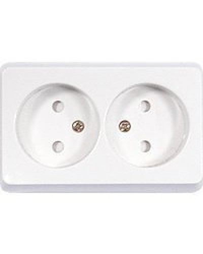 Розетка двойная открытой установки без з/к, белый, LK Standard (813604). Розетка без заземляющих контактов с защитными шторками. Экопласт в Черкесске